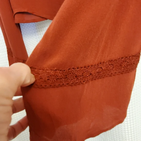 Freshman rosewood colored front tie top - Picture 4 of 9